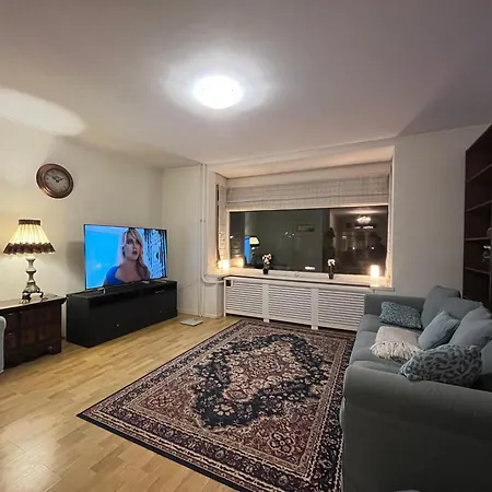Apartment Noah's House